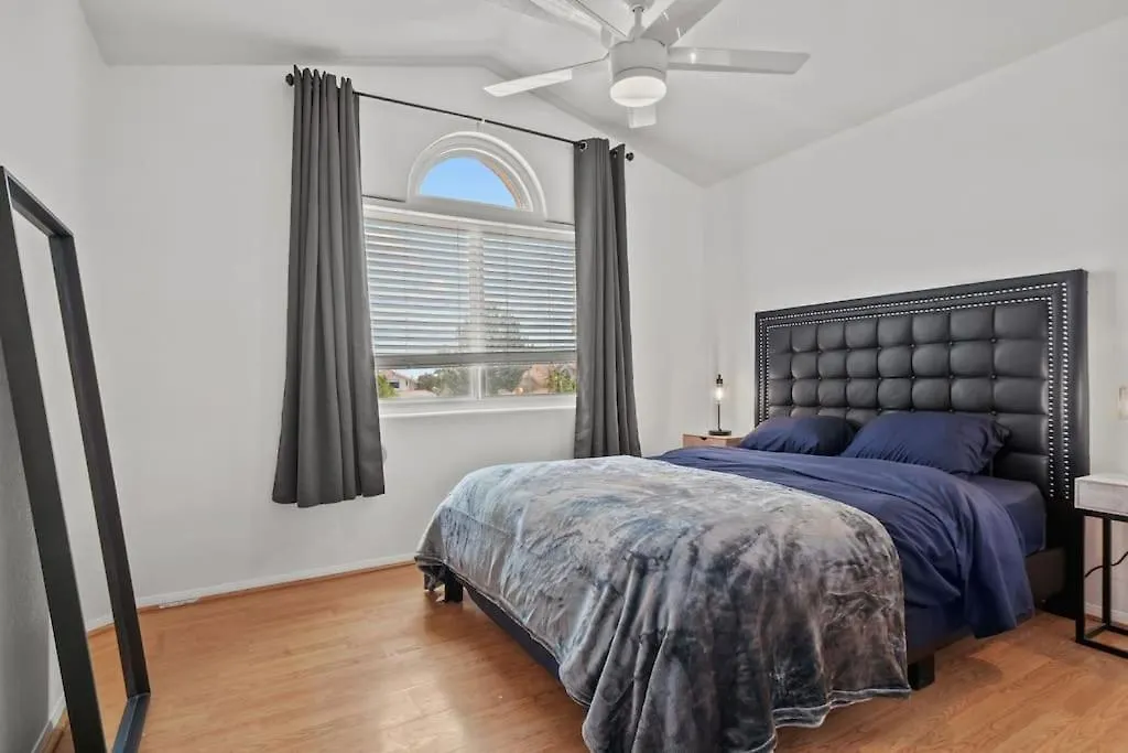 Appartement Work, Life, Luxury! Luxe Vegas Home W Firepit+Pool Las Vegas Verenigde Staten